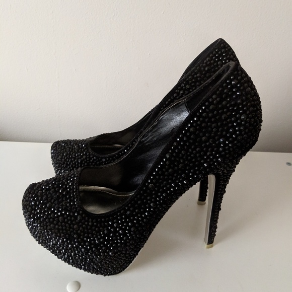 Black Diamond Heels - Picture 3 of 3